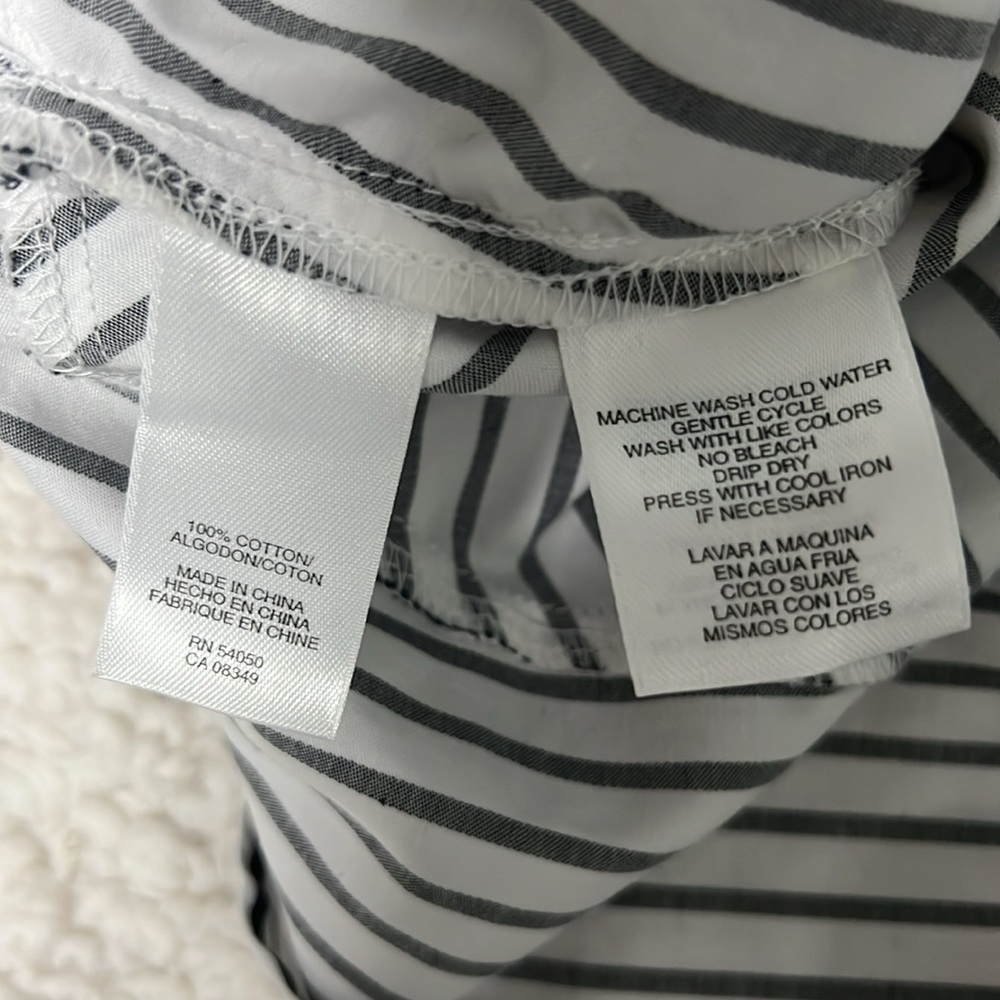 Jones New York Black & White Striped Zip Blouse | Timeless Career Chic | Bundle💸 - Picture 6 of 11